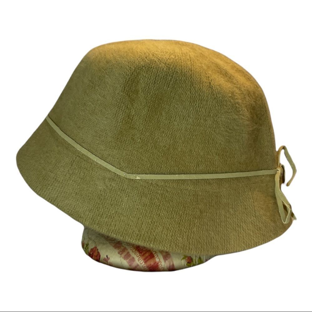 Retro 1920s Look Angora/Wool Soft Cloche Hat